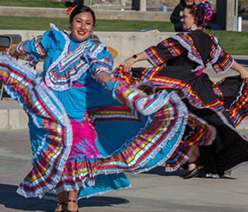 Mexican folk dancers