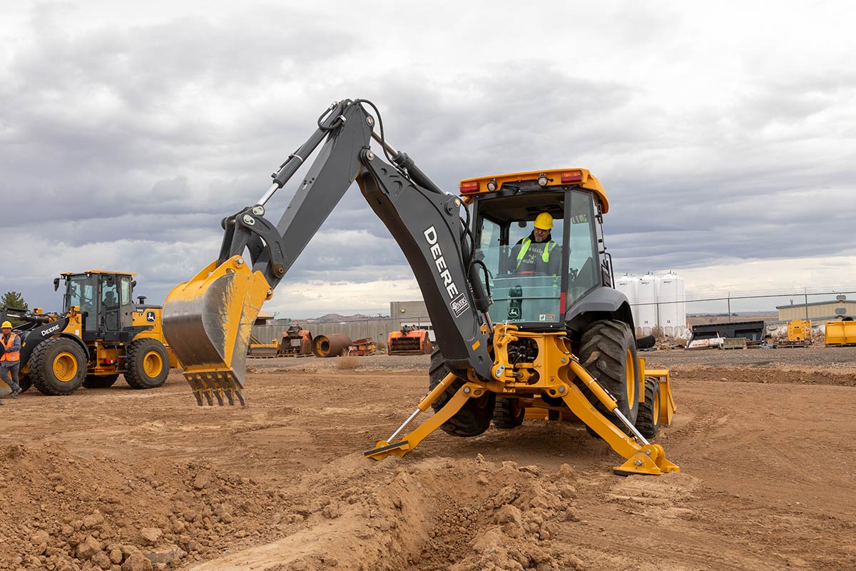 San Juan College students working with a bulldozer during their Heavy Equipment Operator Program Courses.